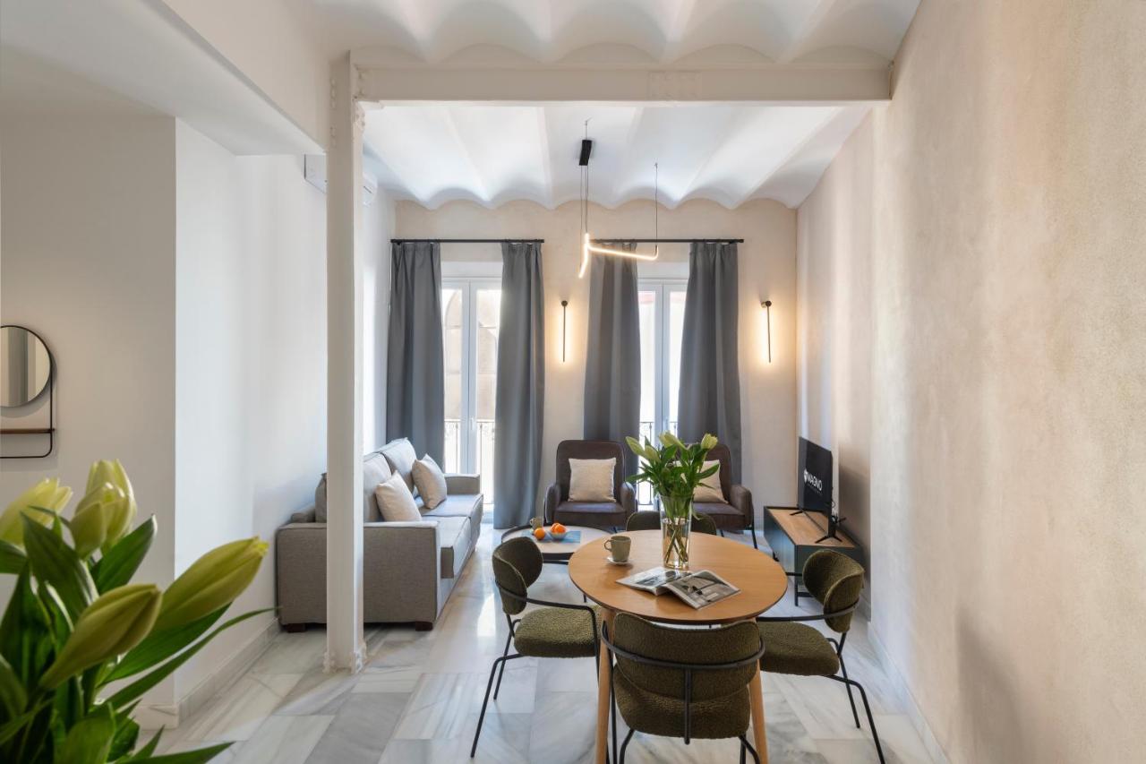 Magno Apartments San Gil - Shared Jacuzzi Sevilla Eksteriør bilde