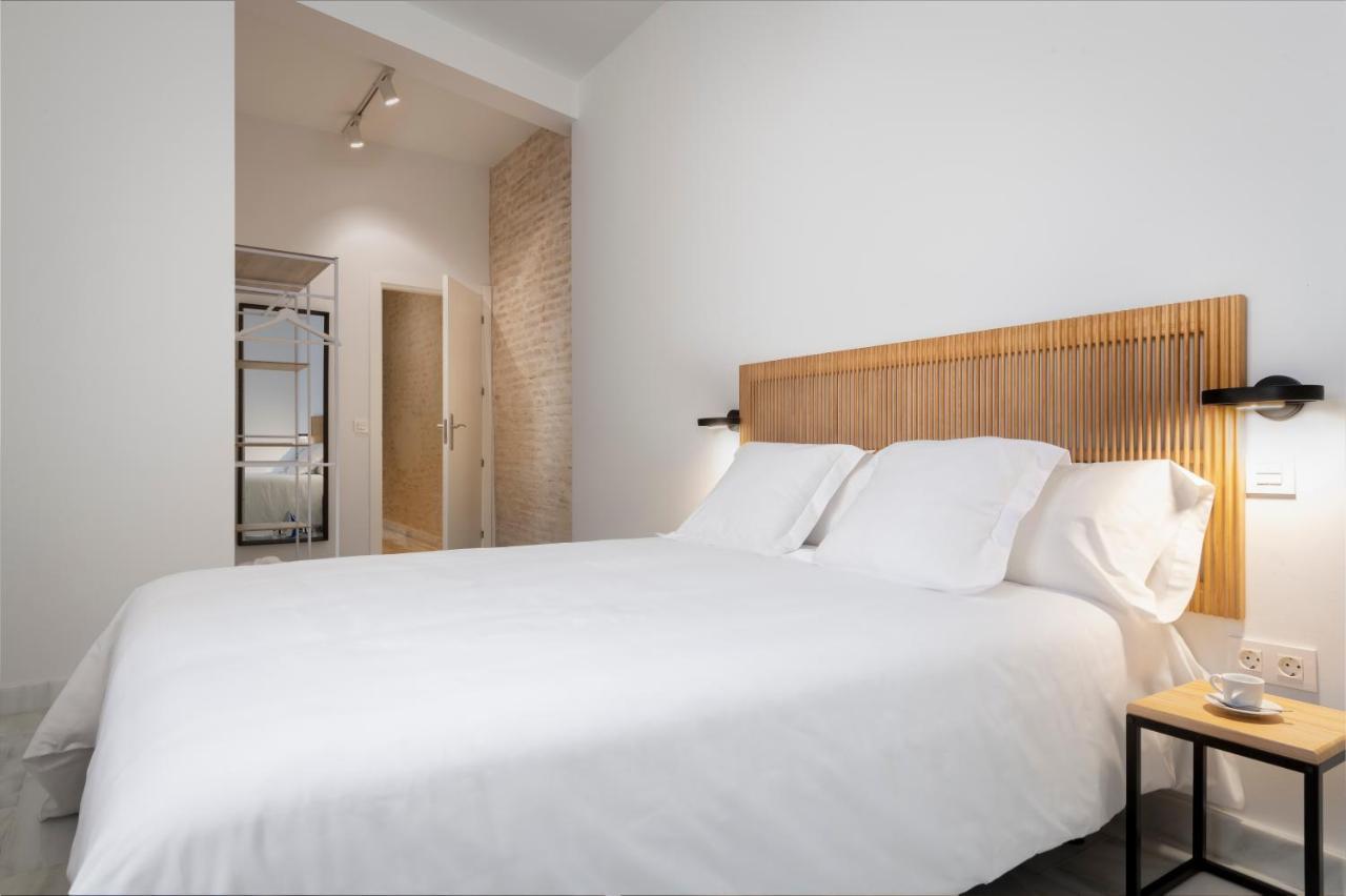 Magno Apartments San Gil - Shared Jacuzzi Sevilla Eksteriør bilde