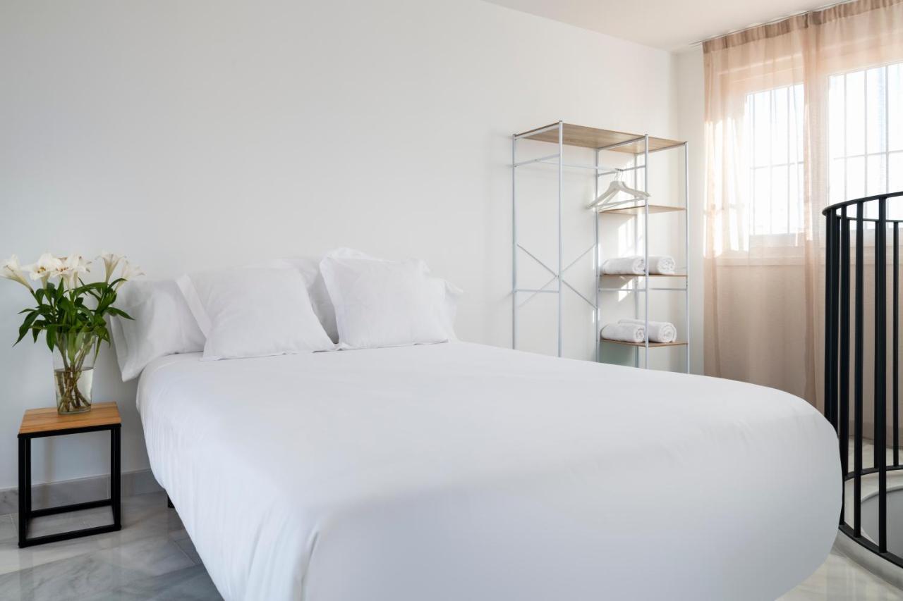 Magno Apartments San Gil - Shared Jacuzzi Sevilla Eksteriør bilde