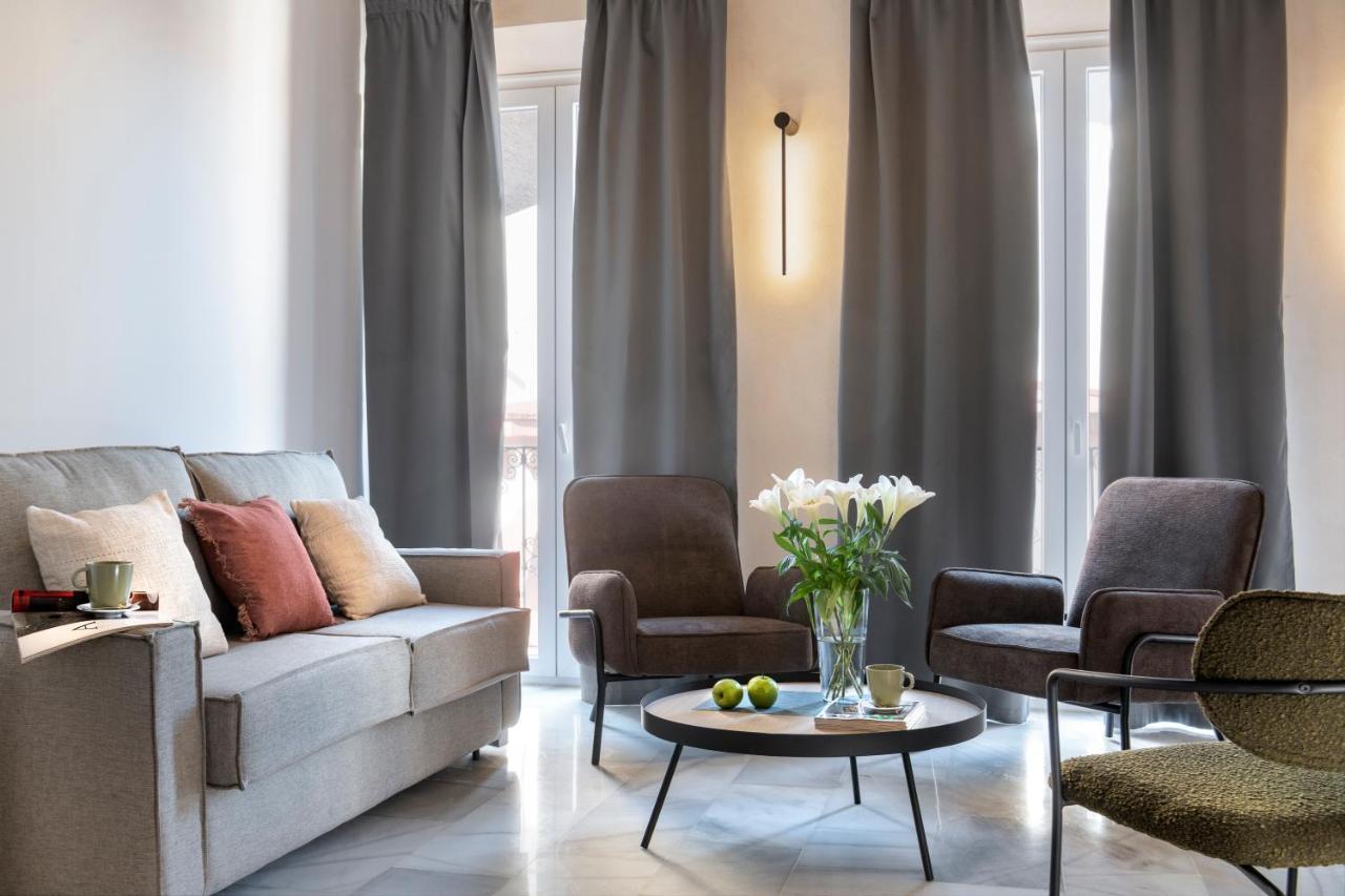Magno Apartments San Gil - Shared Jacuzzi Sevilla Eksteriør bilde