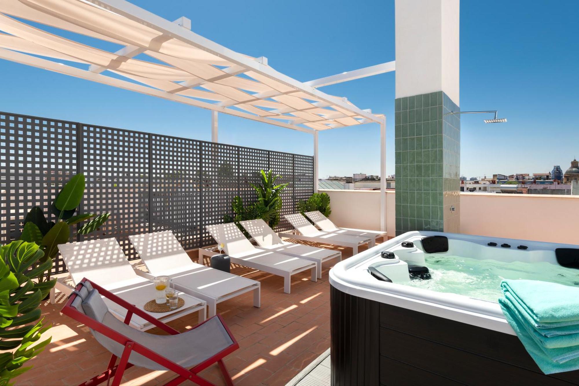 Magno Apartments San Gil - Shared Jacuzzi Sevilla Eksteriør bilde